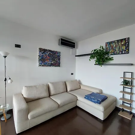 Panoramic Apartment *